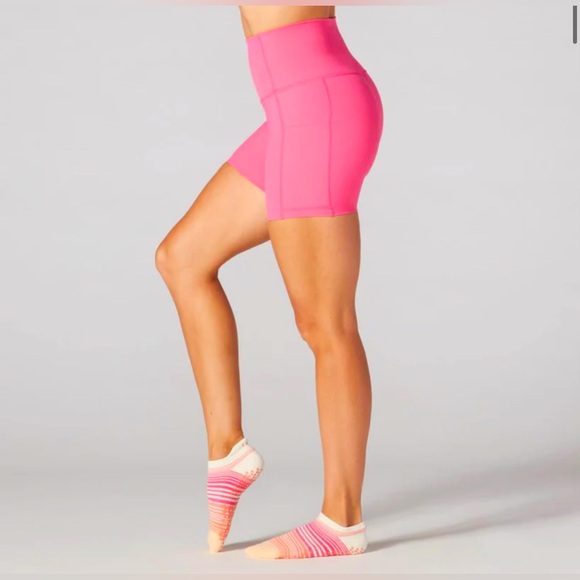 TAVI STASH & DADH BIKER SHORTS HOT PINK NWT - Picture 1 of 6